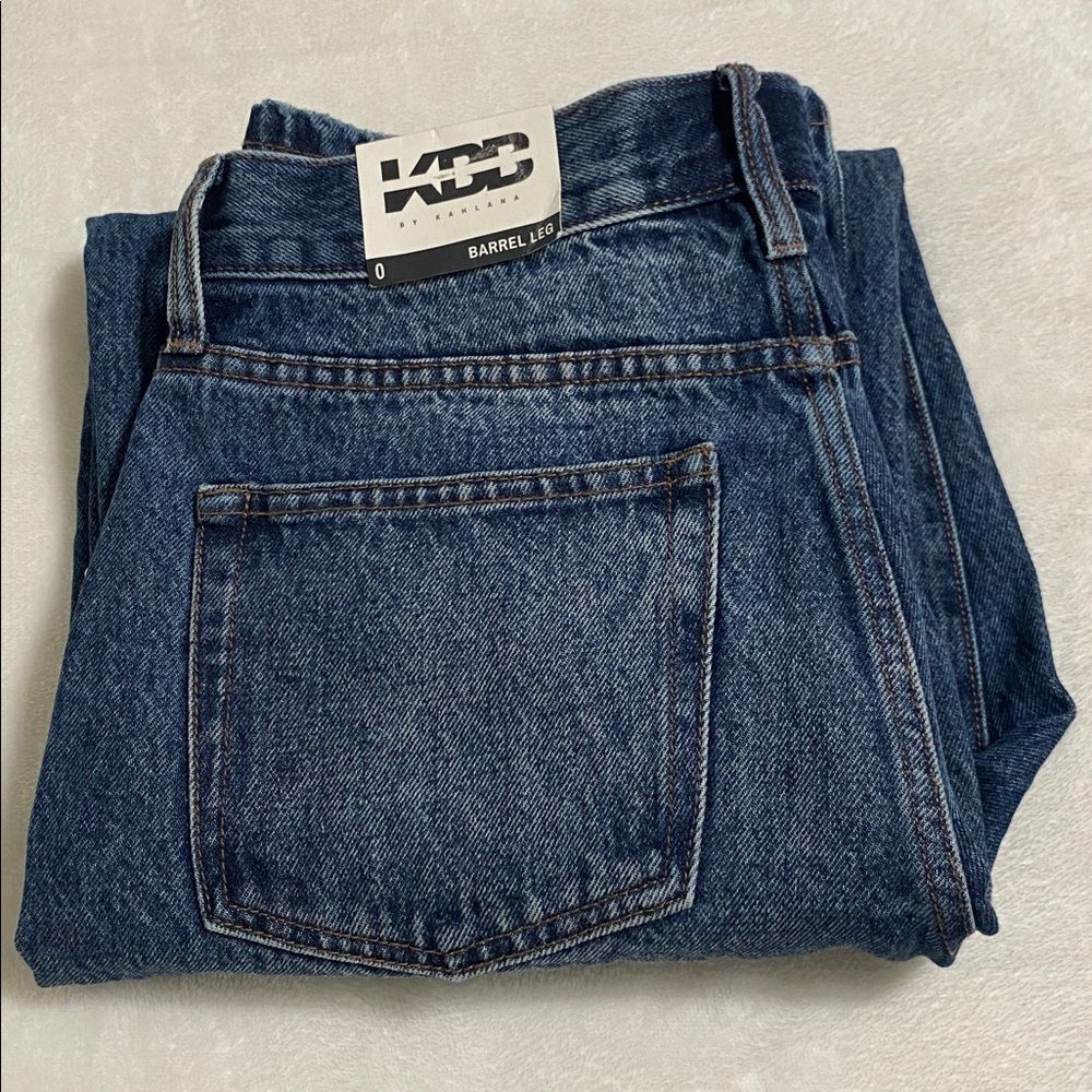 KBB Jeans Barrel Leg NWT by Kahlana Mid Rise Dark Wash Size 0 - Picture 6 of 13